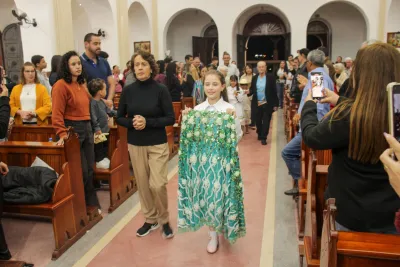 30 dia com Maria - Santa Missa e Coroação - Romeiros Devotos da Paróquia N. S. Mãe dos Homens (Estrela do Sul)