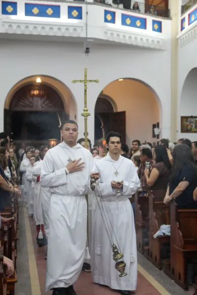 30 dia com Maria - Santa Missa e Coroação - Romeiros Devotos da Paróquia Nossa Senhora da Abadia Patrimônio (Uberlândia)