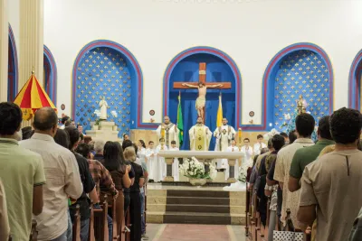 30 dia com Maria - Santa Missa e Coroação - Romeiros Devotos da Paróquia Nossa Senhora da Abadia Patrimônio (Uberlândia)