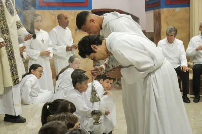 30 dia com Maria - Santa Missa e Coroação - Romeiros Devotos da Paróquia Nossa Senhora da Abadia Patrimônio (Uberlândia)