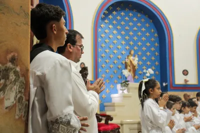 30 dia com Maria - Santa Missa e Coroação - Romeiros Devotos da Paróquia Nossa Senhora da Abadia Patrimônio (Uberlândia)