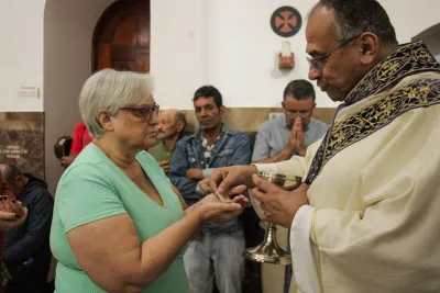 30 dia com Maria - Santa Missa e Coroação - Romeiros Devotos da Paróquia Nossa Senhora da Abadia Patrimônio (Uberlândia)