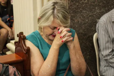 30 dia com Maria - Santa Missa e Coroação - Romeiros Devotos da Paróquia Nossa Senhora da Abadia Patrimônio (Uberlândia)