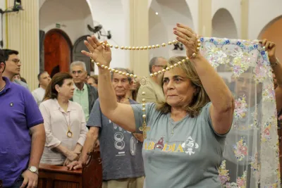 30 dia com Maria - Santa Missa e Coroação - Romeiros Devotos da Paróquia Nossa Senhora da Abadia Patrimônio (Uberlândia)