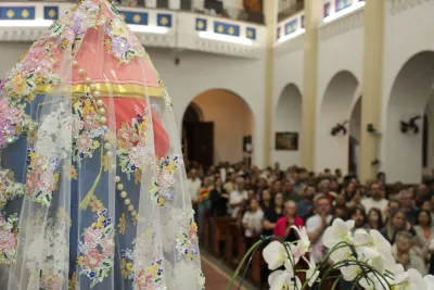 30 dia com Maria - Santa Missa e Coroação - Romeiros Devotos da Paróquia Nossa Senhora da Abadia Patrimônio (Uberlândia)
