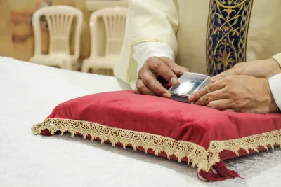 30 dia com Maria - Santa Missa e Coroação - Romeiros Devotos da Paróquia Nossa Senhora da Abadia Patrimônio (Uberlândia)