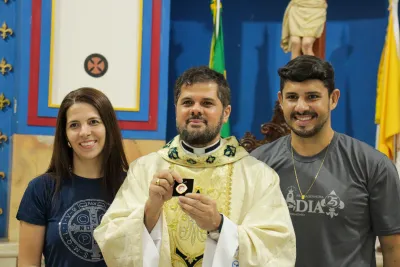 30 dia com Maria - Santa Missa e Coroação - Romeiros Devotos da Paróquia Nossa Senhora da Abadia Patrimônio (Uberlândia)