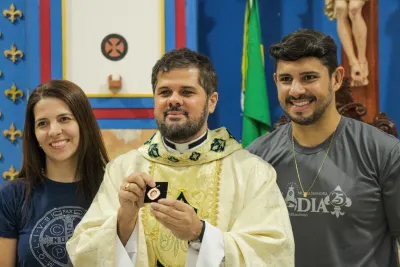 30 dia com Maria - Santa Missa e Coroação - Romeiros Devotos da Paróquia Nossa Senhora da Abadia Patrimônio (Uberlândia)