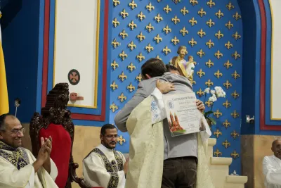 30 dia com Maria - Santa Missa e Coroação - Romeiros Devotos da Paróquia Nossa Senhora da Abadia Patrimônio (Uberlândia)