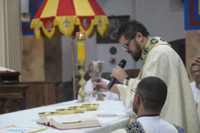 30 dia com Maria - Santa Missa e Coroação - Romeiros Devotos da Paróquia Nossa Senhora da Abadia Patrimônio (Uberlândia)
