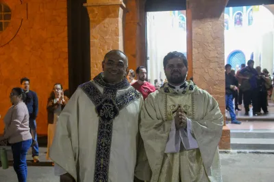 30 dia com Maria - Santa Missa e Coroação - Romeiros Devotos da Paróquia Nossa Senhora da Abadia Patrimônio (Uberlândia)