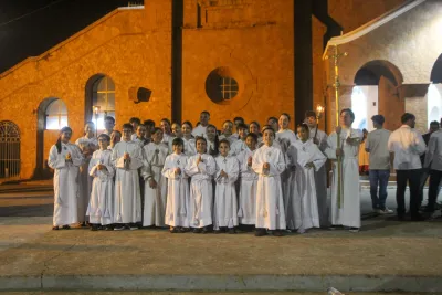 30 dia com Maria - Santa Missa e Coroação - Romeiros Devotos da Paróquia Nossa Senhora da Abadia Patrimônio (Uberlândia)