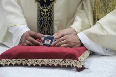 30 dia com Maria - Santa Missa e Coroação - Romeiros Devotos da Paróquia Nossa Senhora da Abadia Patrimônio (Uberlândia)