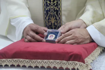 30 dia com Maria - Santa Missa e Coroação - Romeiros Devotos da Paróquia Nossa Senhora da Abadia Patrimônio (Uberlândia)