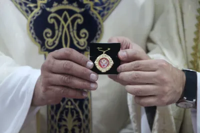 30 dia com Maria - Santa Missa e Coroação - Romeiros Devotos da Paróquia Nossa Senhora da Abadia Patrimônio (Uberlândia)