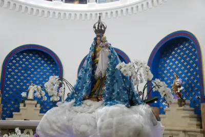 30 dia com Maria - Santa Missa e Coroação - Romeiros Devotos da Paróquia Nossa Senhora da Abadia Patrimônio (Uberlândia)