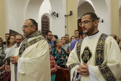 30 dia com Maria - Santa Missa e Coroação - Romeiros Devotos da Paróquia Nossa Senhora da Abadia Patrimônio (Uberlândia)
