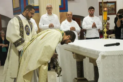 30 dia com Maria - Santa Missa e Coroação - Romeiros Devotos da Paróquia Nossa Senhora da Abadia Patrimônio (Uberlândia)