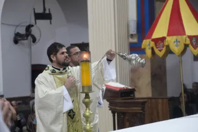 30 dia com Maria - Santa Missa e Coroação - Romeiros Devotos da Paróquia Nossa Senhora da Abadia Patrimônio (Uberlândia)