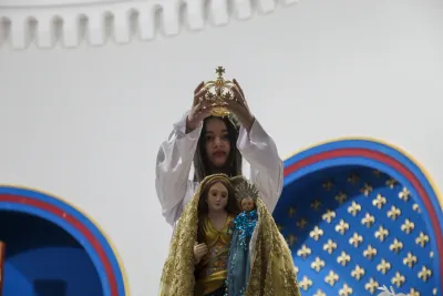 30 dia com Maria - Santa Missa e Coroação - Romeiros Devotos da Paróquia Nossa Senhora da Lapa (Vazante)