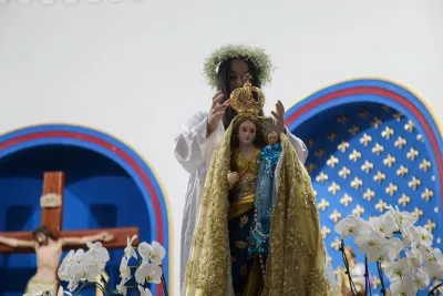 30 dia com Maria - Santa Missa e Coroação - Romeiros Devotos da Paróquia Nossa Senhora da Lapa (Vazante)