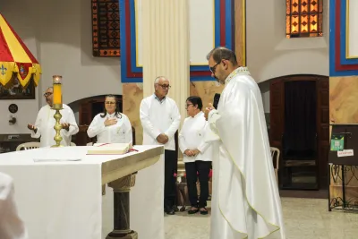 30 dia com Maria - Santa Missa e Coroação - Romeiros Devotos da Paróquia Nossa Senhora da Lapa (Vazante)