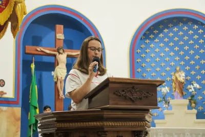 30 dia com Maria - Santa Missa e Coroação - Romeiros Devotos da Paróquia Nossa Senhora da Lapa (Vazante)