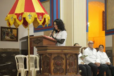 30 dia com Maria - Santa Missa e Coroação - Romeiros Devotos da Paróquia Nossa Senhora da Lapa (Vazante)