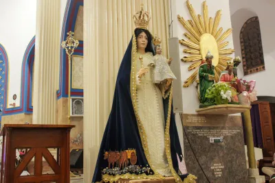 30 dia com Maria - Santa Missa e Coroação - Romeiros Devotos da Paróquia Nossa Senhora da Lapa (Vazante)
