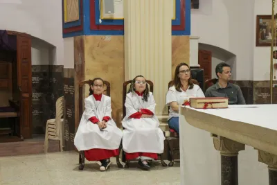 30 dia com Maria - Santa Missa e Coroação - Romeiros Devotos da Paróquia Nossa Senhora da Lapa (Vazante)