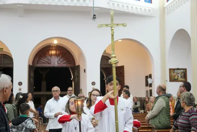 30 dia com Maria - Santa Missa e Coroação - Romeiros Devotos da Paróquia Nossa Senhora da Lapa (Vazante)