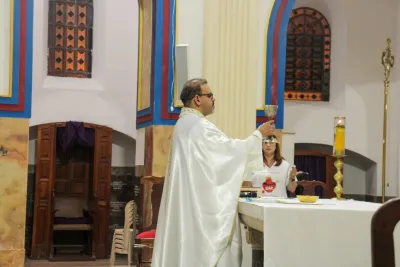 30 dia com Maria - Santa Missa e Coroação - Romeiros Devotos da Paróquia Nossa Senhora da Lapa (Vazante)