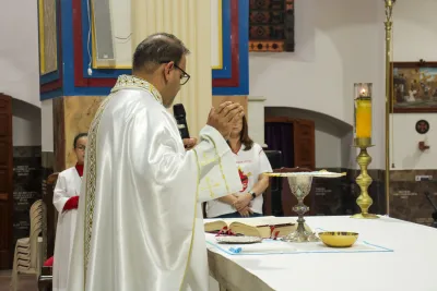 30 dia com Maria - Santa Missa e Coroação - Romeiros Devotos da Paróquia Nossa Senhora da Lapa (Vazante)