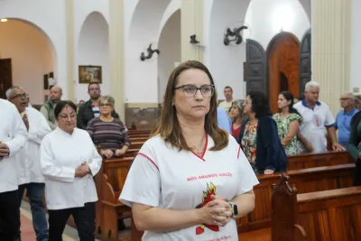 30 dia com Maria - Santa Missa e Coroação - Romeiros Devotos da Paróquia Nossa Senhora da Lapa (Vazante)