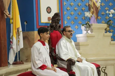30 dia com Maria - Santa Missa e Coroação - Romeiros Devotos da Paróquia Nossa Senhora da Lapa (Vazante)