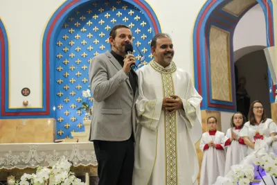 30 dia com Maria - Santa Missa e Coroação - Romeiros Devotos da Paróquia Nossa Senhora da Lapa (Vazante)