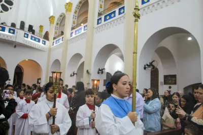30 dia com Maria - Santa Missa e Coroação - Romeiros Devotos da Paróquia Nossa Senhora das Dores (Campo Florido)