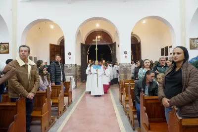 30 dia com Maria - Santa Missa e Coroação - Romeiros Devotos da Paróquia Nossa Senhora das Dores (Campo Florido)