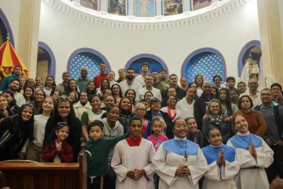 30 dia com Maria - Santa Missa e Coroação - Romeiros Devotos da Paróquia Nossa Senhora das Dores (Campo Florido)