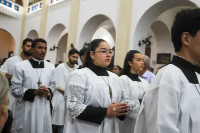 30 dia com Maria - Santa Missa e Coroação - Romeiros Devotos da Paróquia Nossa Senhora das Dores (Campo Florido)