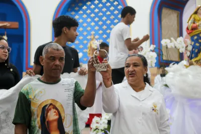 30 dia com Maria - Santa Missa e Coroação - Romeiros Devotos da Paróquia Nossa Senhora das Dores (Campo Florido)