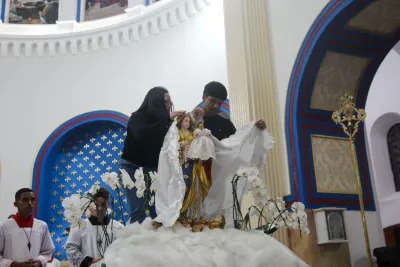 30 dia com Maria - Santa Missa e Coroação - Romeiros Devotos da Paróquia Nossa Senhora das Dores (Campo Florido)