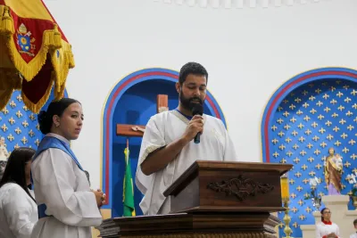 30 dia com Maria - Santa Missa e Coroação - Romeiros Devotos da Paróquia Nossa Senhora das Dores (Campo Florido)