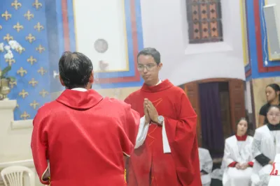 30 dia com Maria - Santa Missa e Coroação - Romeiros Devotos da Paróquia Nossa Senhora das Dores (Campo Florido)