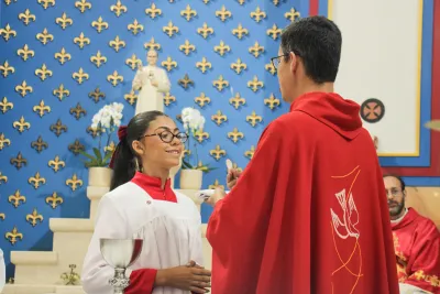30 dia com Maria - Santa Missa e Coroação - Romeiros Devotos da Paróquia Nossa Senhora das Dores (Campo Florido)
