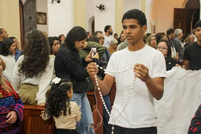 30 dia com Maria - Santa Missa e Coroação - Romeiros Devotos da Paróquia Nossa Senhora das Dores (Campo Florido)