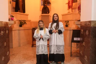30 dia com Maria - Santa Missa e Coroação - Romeiros Devotos da Paróquia Nossa Senhora de Fatima (Monte Carmelo)