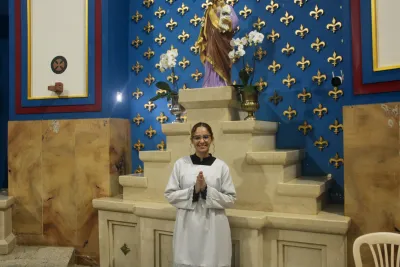 30 dia com Maria - Santa Missa e Coroação - Romeiros Devotos da Paróquia Nossa Senhora de Fatima (Monte Carmelo)