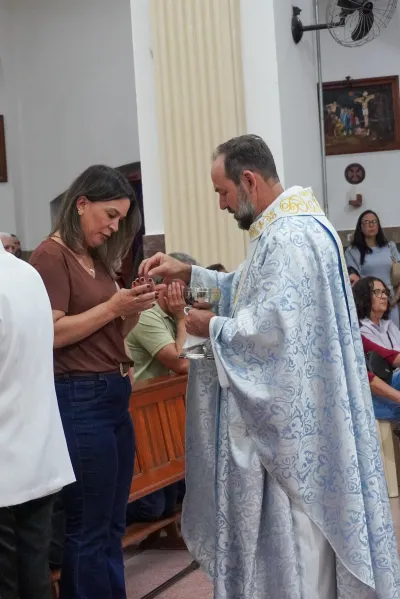 30 dia com Maria - Santa Missa e Coroação - Romeiros Devotos da Paróquia Nossa Senhora de Fatima (Monte Carmelo)