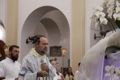 30 dia com Maria - Santa Missa e Coroação - Romeiros Devotos da Paróquia Nossa Senhora de Fatima (Monte Carmelo)